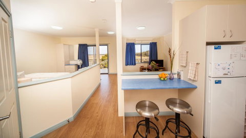Nutkin Lodge - Geraldton Accommodation 2