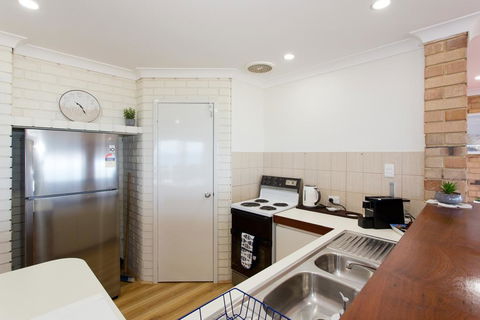 Ocean View Beach House - Geraldton Accommodation 3