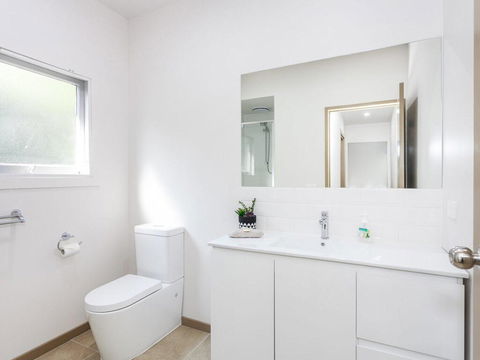 OCEANS 12 - ANGLESEA - Geraldton Accommodation 2