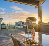 Oceans Eight - Geraldton Accommodation