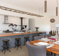 On A Hill - modern country home near Braidwood - Geraldton Accommodation