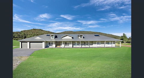 ON Keppies Bed And Breakfast Farm Paterson NSW - Geraldton Accommodation 0