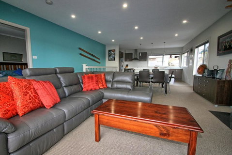 Opus 1/10 Poly Cow Lane - Geraldton Accommodation 1