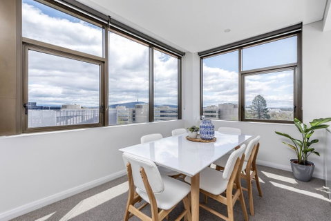 Oversized Luxe 1 Bedder - Amazing Barton - Gym - Geraldton Accommodation 3