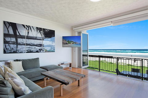 Palm Beach Beachfront Townhouse - Geraldton Accommodation 1
