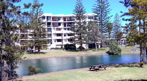 Palm Court Motor Inn - Geraldton Accommodation 3