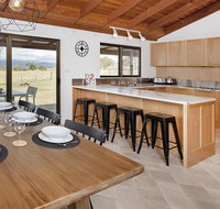 Peak View House - Geraldton Accommodation