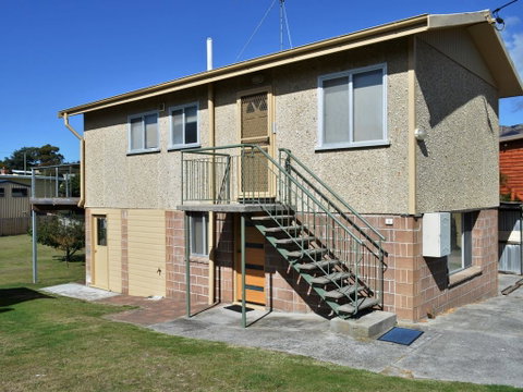 Pebble Shack - Geraldton Accommodation 1