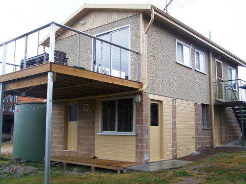 Pebble Shack - Geraldton Accommodation 2