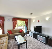 Pet Friendly - Family Holiday Home - Pets Welcome - Geraldton Accommodation