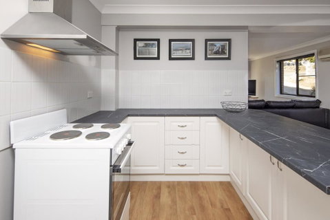 Petersdorf 1 - Geraldton Accommodation 3
