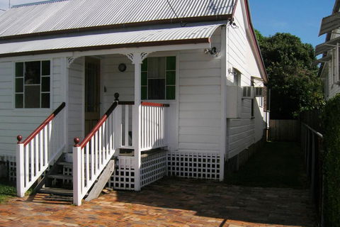 Pine Cottage - Geraldton Accommodation 0