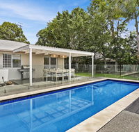 Poolside Noosa Oasis - Pet Friendly - Geraldton Accommodation