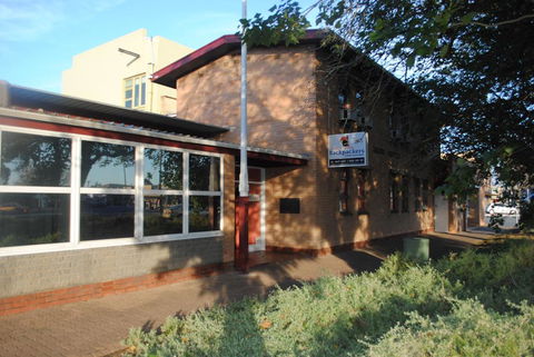Port Adelaide Backpackers - Geraldton Accommodation 0