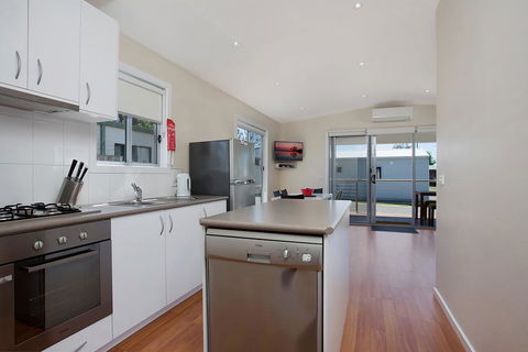 Portland Holiday Village - Geraldton Accommodation 3