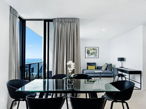 Qube Broadbeach - Luxury 2 Bedroom Ocean View - Geraldton Accommodation 1