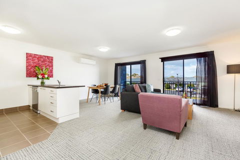 Quest Sale - Geraldton Accommodation 2