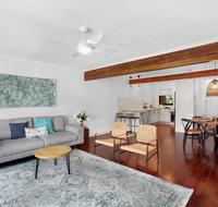 Quiet Waterfront Retreat in Family Neighbourhood - Geraldton Accommodation