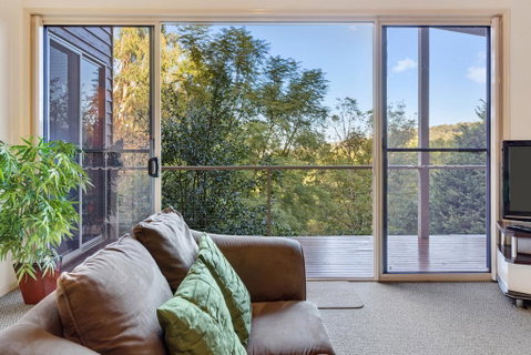 Ravensbourne Escape- Kookaburra Kottage - Geraldton Accommodation 0