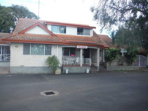 Restawile Motel - Geraldton Accommodation 1