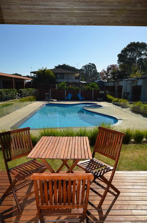 Riverside Ocean Grove - Geraldton Accommodation 3