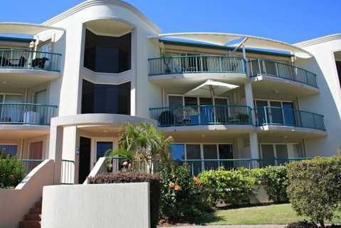 RIVERVIEW, UNIT 6, CURRUMBIN - Geraldton Accommodation 2