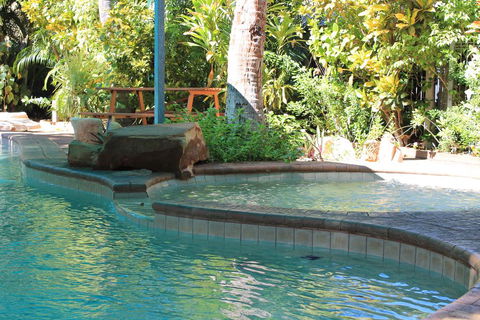 Roey Backpackers And Party Bar - Geraldton Accommodation 0