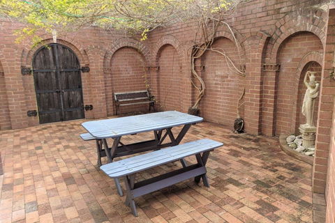 Romeo & Juliet - Geraldton Accommodation 2