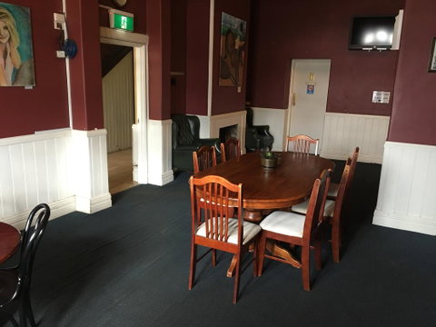Royal Exchange Hotel - Geraldton Accommodation 3