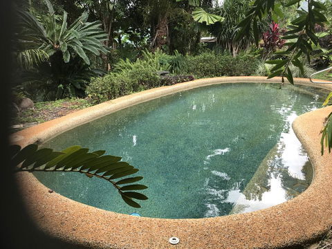 Royal Palm Cottage, Entire Two Bedroom 2 Bathroom House With Pool - Geraldton Accommodation 2