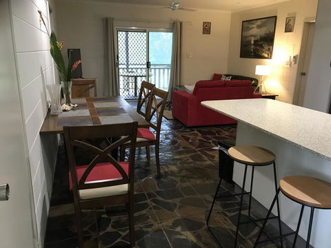 Royal Palm Cottage, Entire Two Bedroom 2 Bathroom House With Pool - Geraldton Accommodation 1