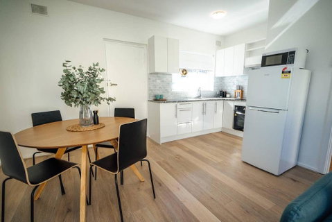 Sahara On Anzac-Close To Airport, City & Beach! - Geraldton Accommodation 2