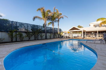 Sails Geraldton Accommodation with Geraldton Accommodation