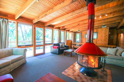 Sambar Lodge - Geraldton Accommodation 0