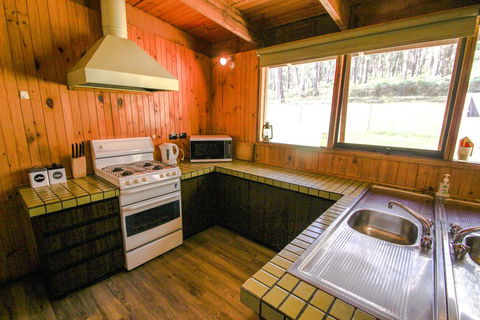 Sambar Lodge - Geraldton Accommodation 2