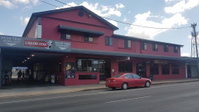 Sarina Hotel