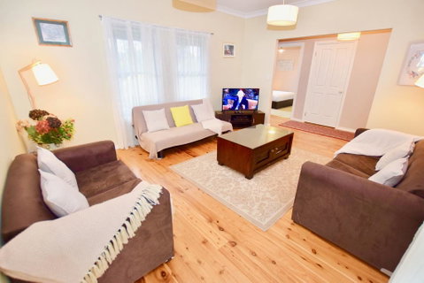 Scenic Cottage Of Katoomba - Geraldton Accommodation 1
