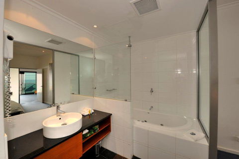 Sea Side 211 - Geraldton Accommodation 1