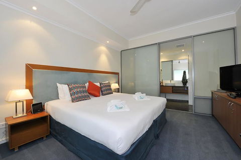 Sea Side 211 - Geraldton Accommodation 0