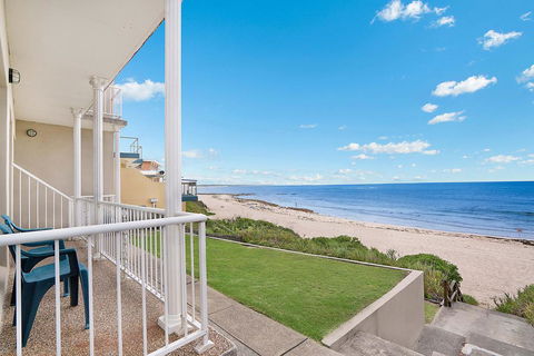 Sea Spray Apartments, Unit 4 - Geraldton Accommodation 0