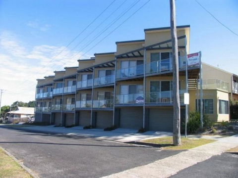 Seaspray 8 - Geraldton Accommodation 1