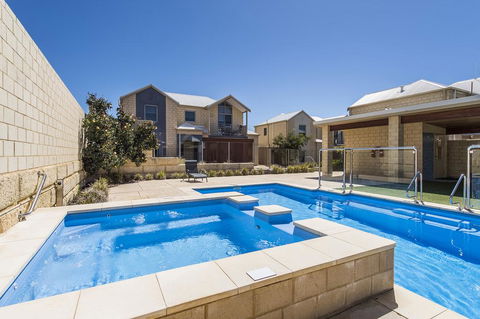 Serenity On The Terrace - Geraldton Accommodation 0