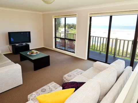 Shirl's By The Sea - Geraldton Accommodation 1