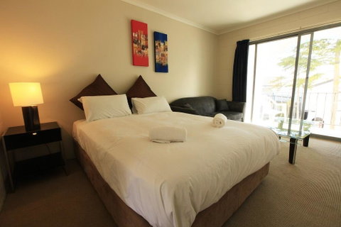 Siesta Villa - Geraldton Accommodation 2
