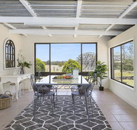 Silky Oak Cottage - cosy with country views - Geraldton Accommodation