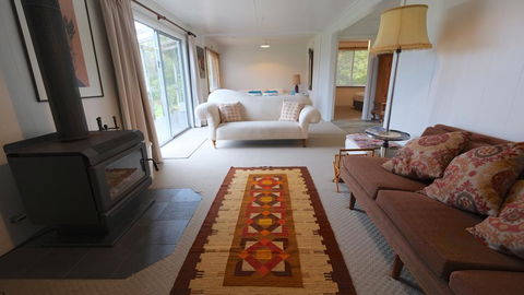 Sisters Beach House - Geraldton Accommodation 3