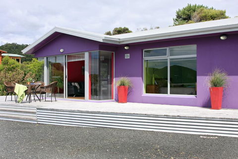 Sisters Beach Retreat - Geraldton Accommodation 0