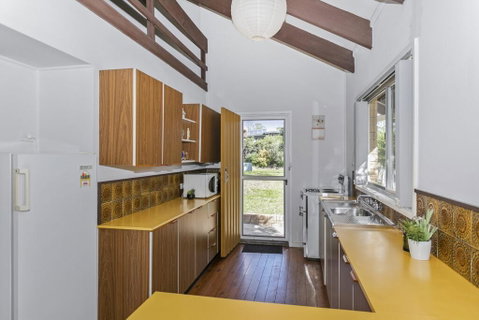 Soldier Crab Shack - 20 Macleay St - Geraldton Accommodation 1