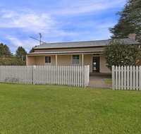 Station Masters Cottage - classic quaint  nostalgia