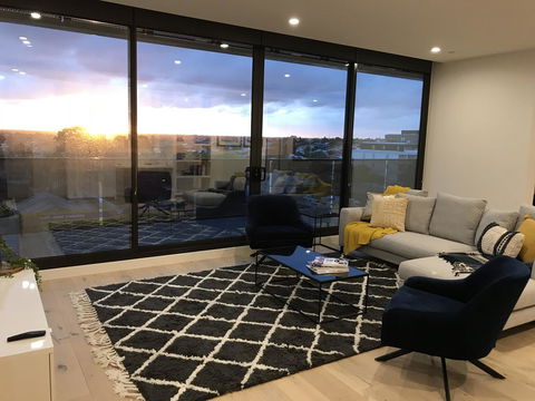 StayCentral Essendon Escape Sub-penthouse - Geraldton Accommodation 2